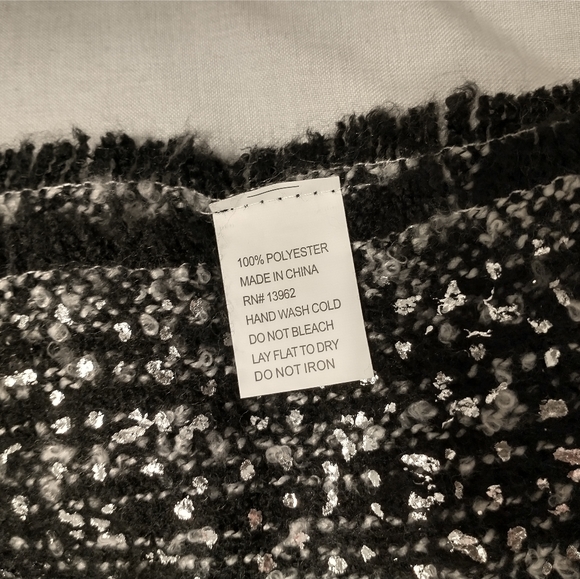 🟢 3/$11 Scarf, Headband, and Glove Set - Picture 5 of 5